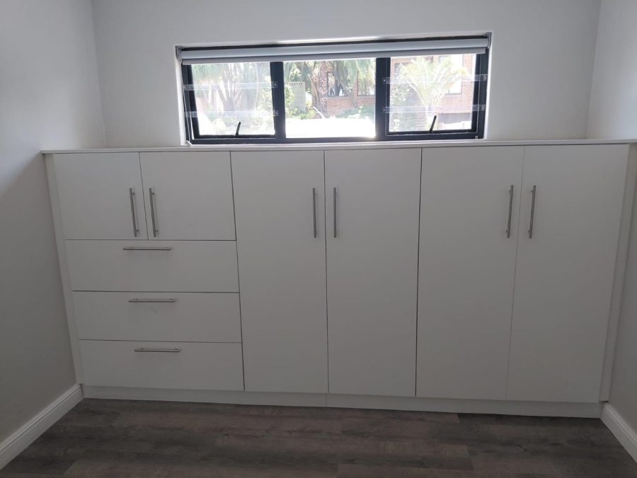 To Let 1 Bedroom Property for Rent in Protea Heights Western Cape